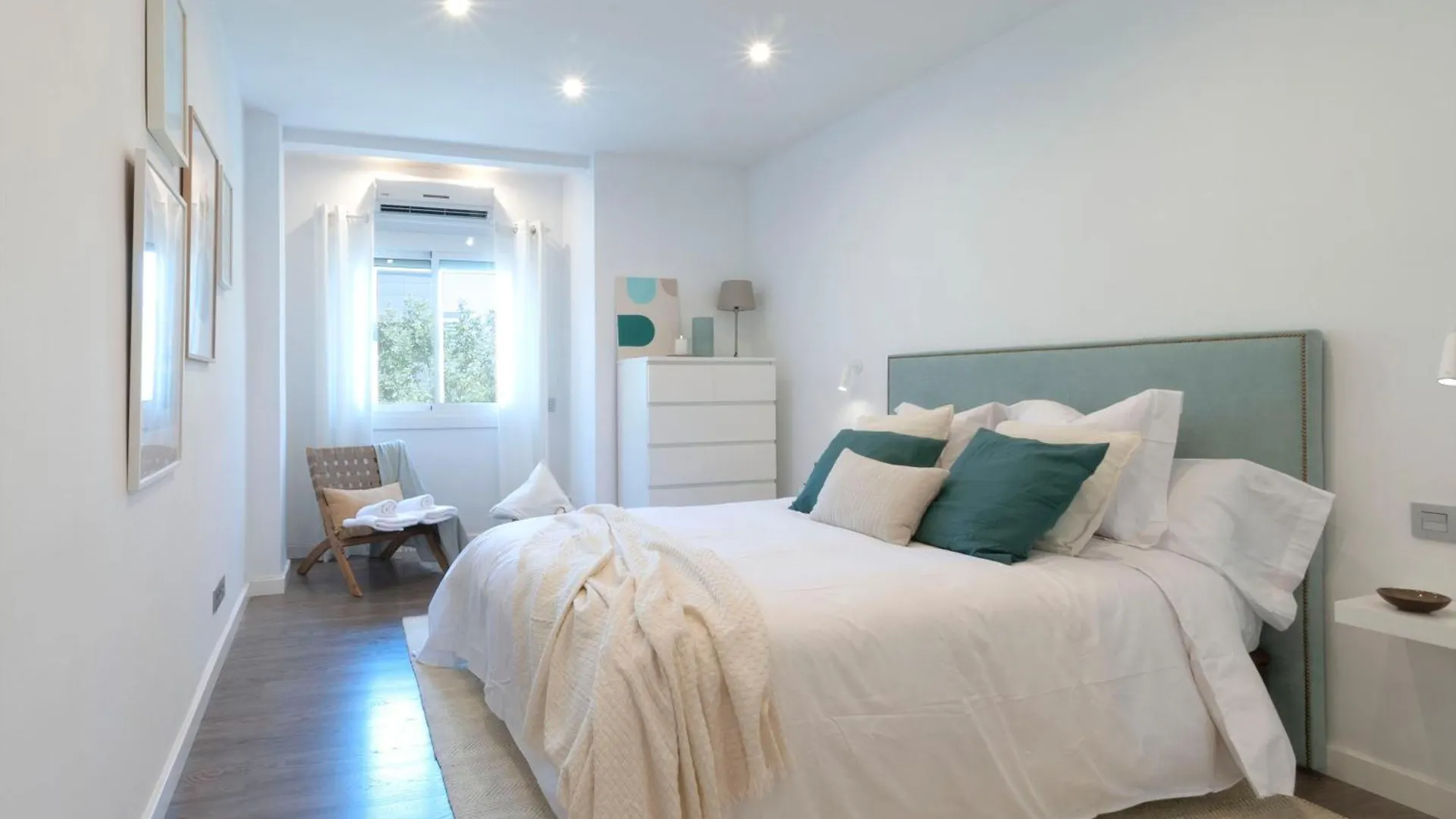 Opening Doors Poblenou Beach location